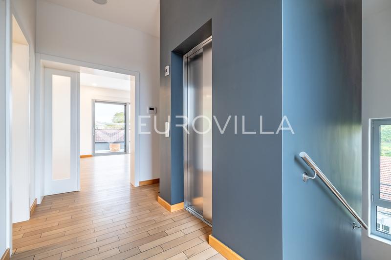 Zagreb, Tuškanac, Kraljevec, exclusief meergezinsappartement verdeeld over drie niveaus, 422 m², garage - 10