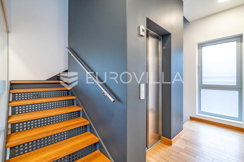 Zagreb, Tuškanac, Kraljevec, exclusief meergezinsappartement verdeeld over drie niveaus, 422 m², garage - 11