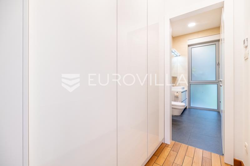 Zagreb, Tuškanac, Kraljevec, exclusief meergezinsappartement verdeeld over drie niveaus, 422 m², garage - 12