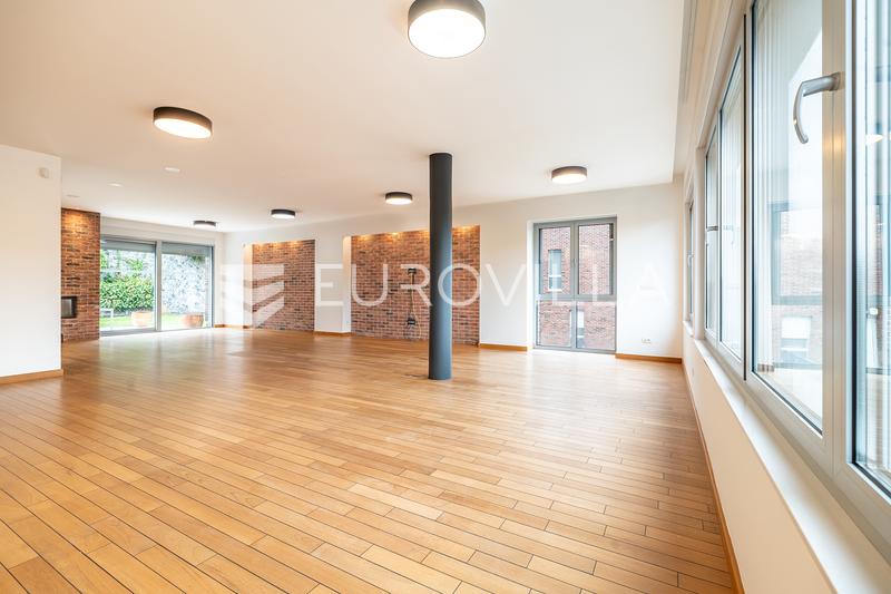 Zagreb, Tuškanac, Kraljevec, exclusief meergezinsappartement verdeeld over drie niveaus, 422 m², garage - 2