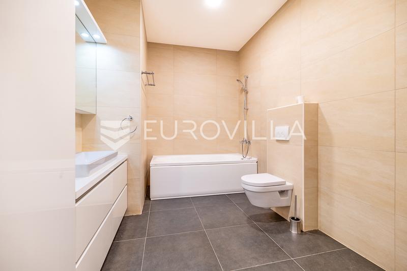 Zagreb, Tuškanac, Kraljevec, exclusief meergezinsappartement verdeeld over drie niveaus, 422 m², garage - 19