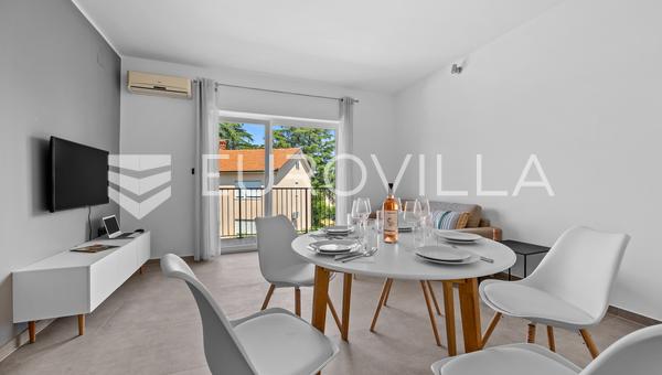 İstirya, Pula, uzun dönem kiralık, üç yatak odası, yüzme havuzu, otopark.