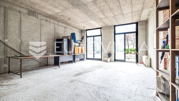 Zágráb, Kustošija, utcai üzlethelyiség 47 m²