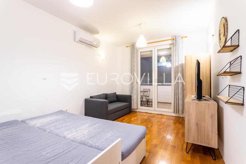 Split, Dragovode, 28 m² yksiö - 2