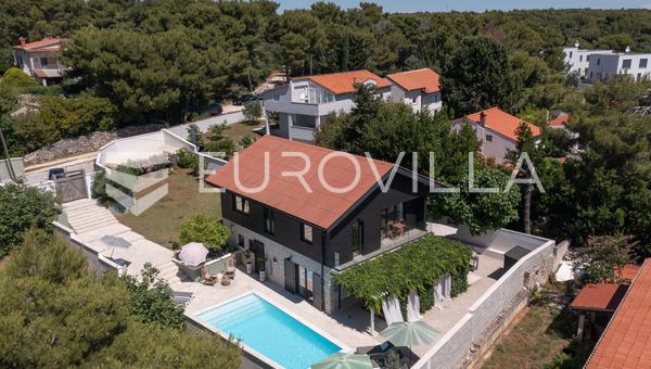 Istria, Premantura - casa indipendente di design scandinavo di 194 m² con piscina e sauna