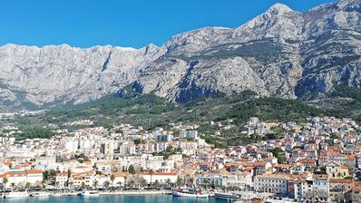 Makarska, byggmark i attraktivt läge