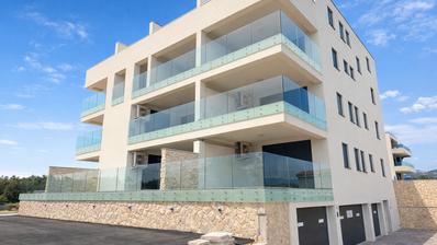 Pag, Povljana, dvosoban stan u vrhunskoj novogradnji, vrt, 87,27 m²