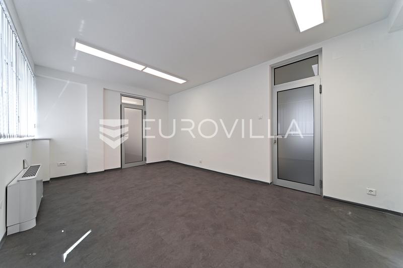 Osijek, Centrum města - Kancelářské prostory na prodej, Celková plocha 348 m² - 7