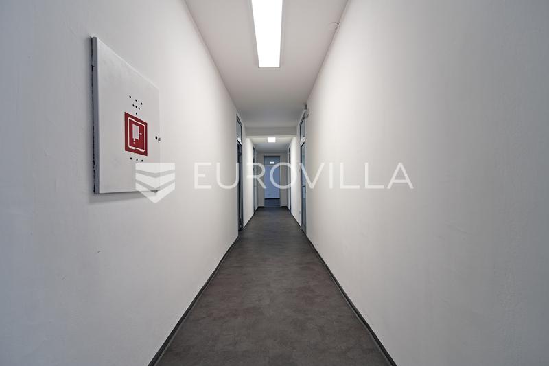 Osijek, Centrum města - Kancelářské prostory na prodej, Celková plocha 348 m² - 4