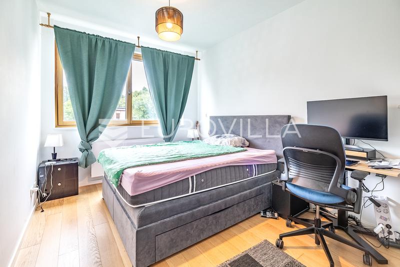 Záhřeb, ulice Crnomerec-Domobranska, byt 2+kk 74 m² a garážové stání - 4
