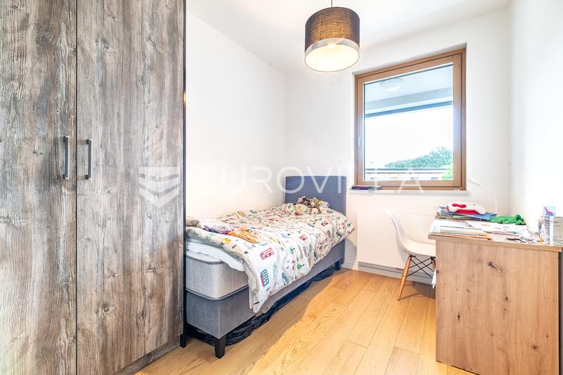 Záhřeb, ulice Crnomerec-Domobranska, byt 2+kk 74 m² a garážové stání - 5