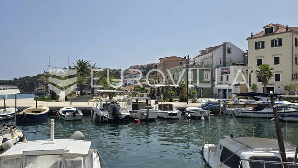 Hvar, Jelsa, bouwgrond op een toplocatie