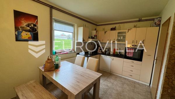 Podgorje Bračevačko, prekrasna katnica 103 m²