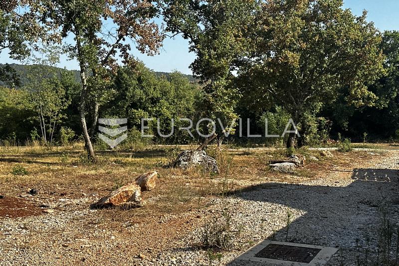 Istria, Grožnjan Area - Attractive Building Plot for a Villa Surrounded by Nature - 2