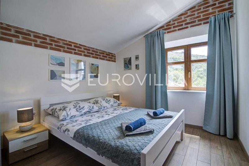 Senj, Haus mit vier Wohnungen und einem Swimmingpool, 346 m² - 12