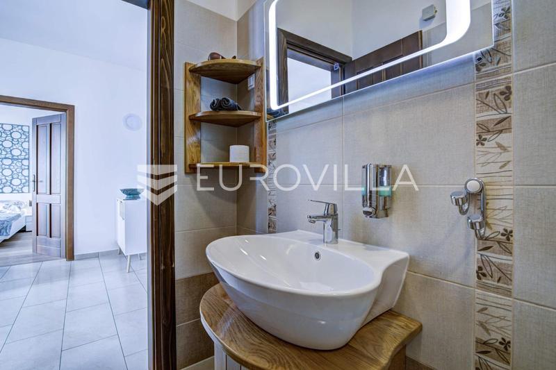 Senj, Haus mit vier Wohnungen und einem Swimmingpool, 346 m² - 17