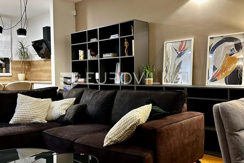 Novi Zagreb, Golf Resort, moderna četverosobna kuća u nizu s vrtom