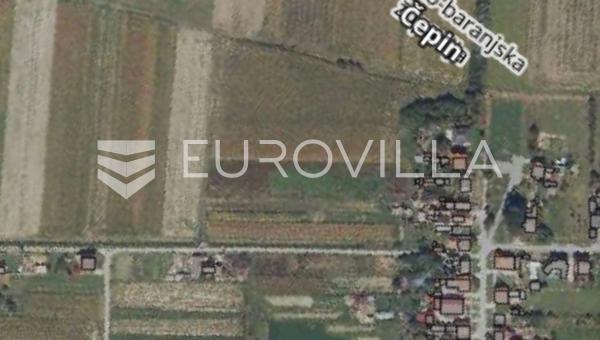 Cepin, terreno edificable 580 m²