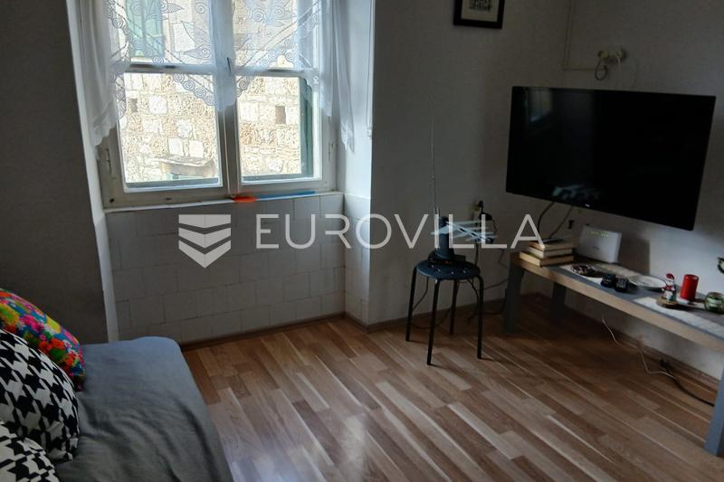 Vis, Komiža, kamena kuća s apartmanima - 3
