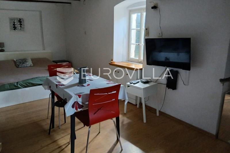 Vis, Komiža, kamena kuća s apartmanima - 2