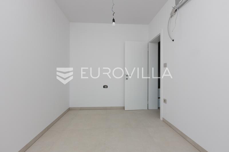 Île de Krk, Vrbnik, appartement dans un nouveau développement avec jardin, piscine et vue sur la mer - 6