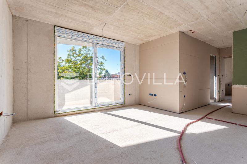 Solin, Mezanovci, iki yatak odalı daire ve loggia - 2