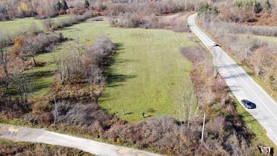 Lovinac, Raduč, zemljište s građevinskom dozvolom 4480 m²