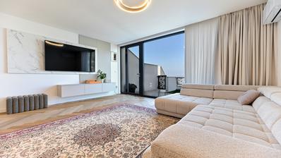 Podstrana, casa recém-construída com bela vista para o mar