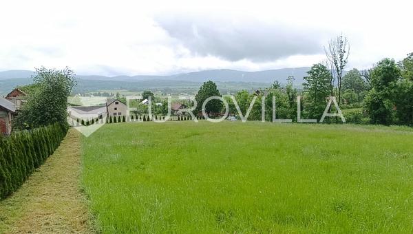 Пласки, участок под застройку площадью 9800 м²