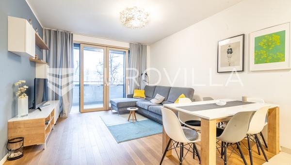 Zagreb, Trg Franje Tuđmana, prekrasan dvosoban stan 50 m²