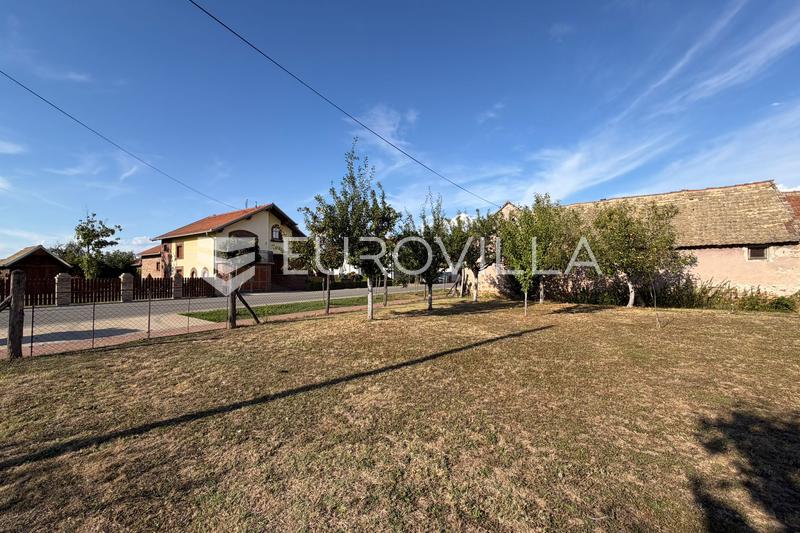 Satnica Đakovačka - Building Plot 459 m², 15 m Frontage - 1