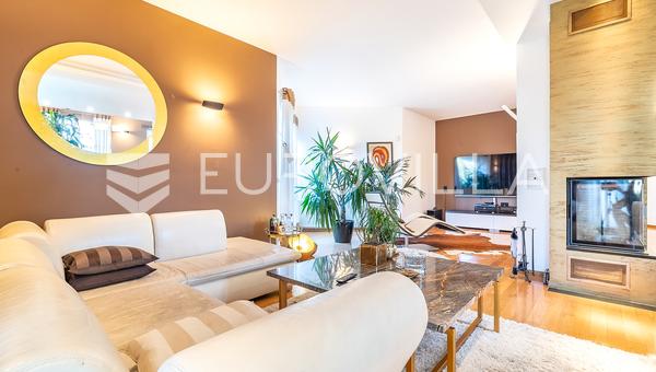 Samobor, Vrhovcak, casa de luxo com jardim, área líquida 588 m²