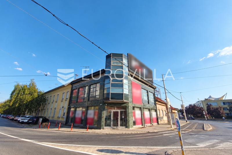 Osijek, City Centre - Commercial Building on a Prime and High-Traffic Location - 1