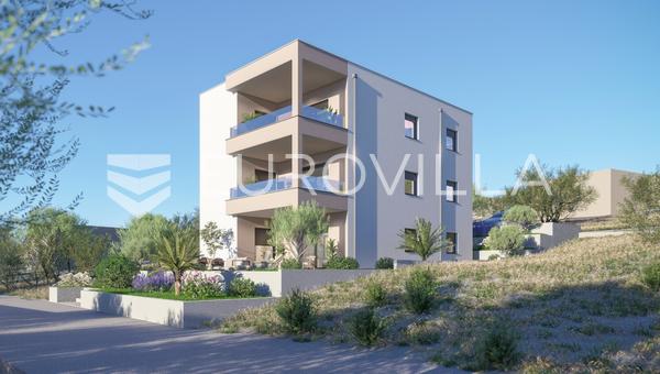 Zadar, Maslenica, dvoupokojový byt ve druhém patře o rozloze 78,70 m2 s výhledem na moře