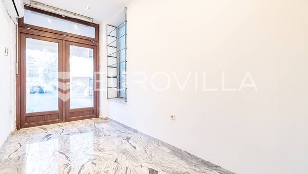 Zagreb, Trnje, ulični poslovni prostor 11 m²