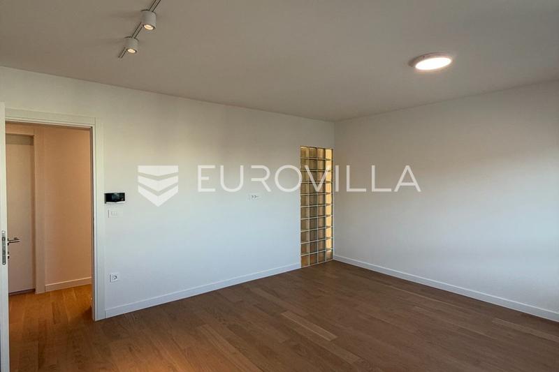 Zagreb, Donji Grad, Luksuriøst renovert toromsleilighet med loggia, 60 m² - 2