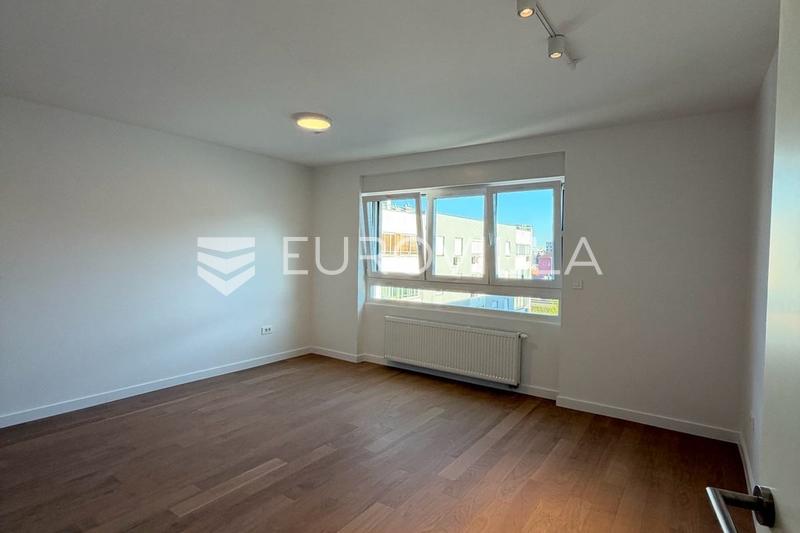 Zagreb, Donji Grad, Luksuriøst renovert toromsleilighet med loggia, 60 m² - 1