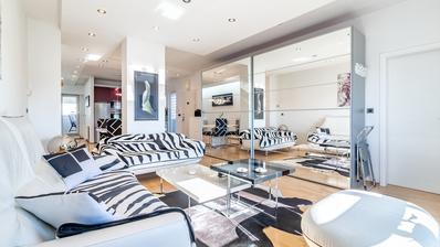 Zagreb, Spansko, garajlı iki odalı çatı katı dairesi, 70 m²
