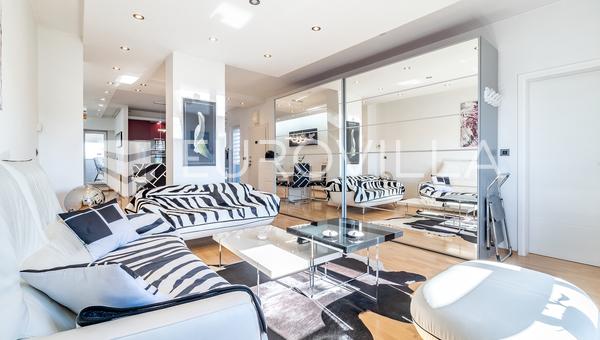 Zágráb, Spansko, két szobás penthouse garázshelyiséggel, 70 m²