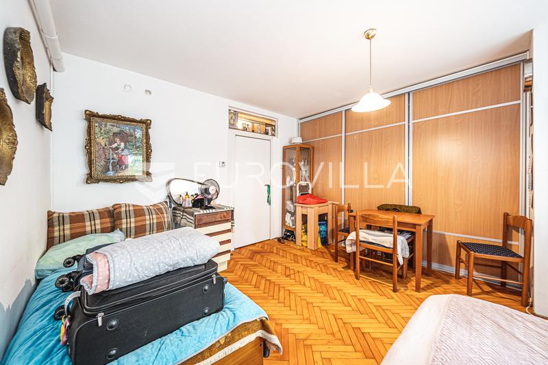 Zagreb, Sigecica, studiolejlighed til renovering, 28 m² - 2