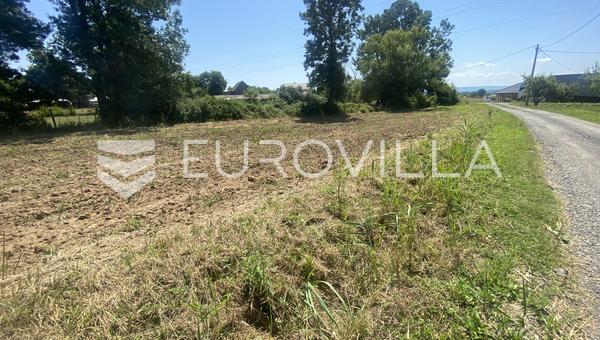 Vranovci, Građevinsko zemljište 884 m²
