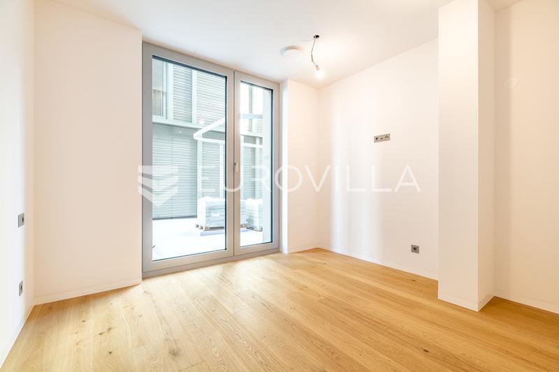 Zagreb, Trg Franje Tuđmana, dvosoban stan s loggiom i terasom 79.15 m², parkirno mjesto, spremište - 26