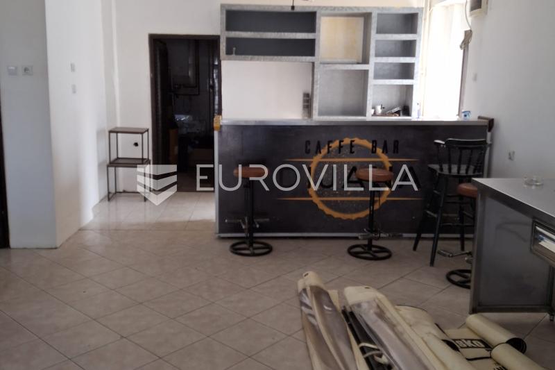 Vukovar, Sotin, ticari alanlı ev ve büyük arsa 3.675 m² - 32