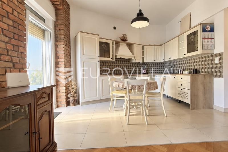 Rijeka, Belveder - 82 m² lejlighed med en rummelig loggia og havudsigt - 2
