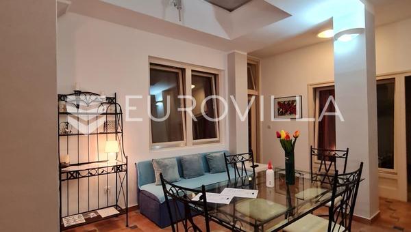 Karlovac, Merkez, 62 m² daire, harika bir konumda yenilenmiş