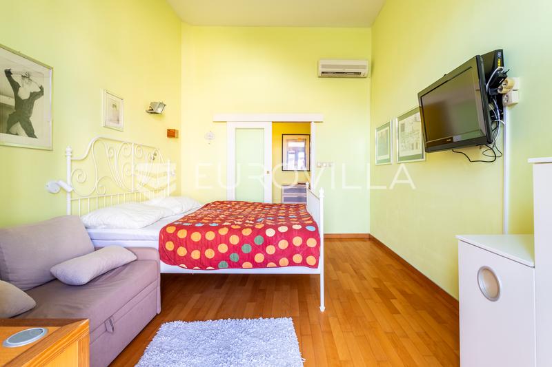 Split, City, charming apartment in the city center with balcony