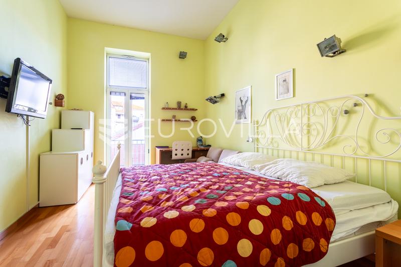 Split, City, charming apartment in the city center with balcony