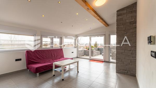 Varaždín, Texas, čtyřpokojový penthouse 96,34 m² s prostornou terasou