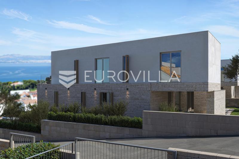 Brač, Supetar - rakennustontti rakennusluvalla - 10