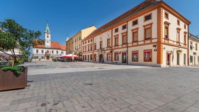 Varasd, Centrum, egy barokk kétszintes lakás a város szívében 231 m²